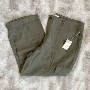 Womens 18 Olive Green Straight Leg Crop Cargo Pants